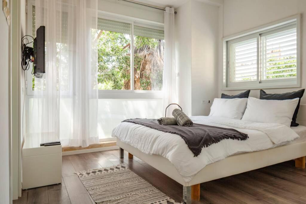 Big Apartment Next To Gordon Beach Plus Free Parking 特拉维夫 外观 照片