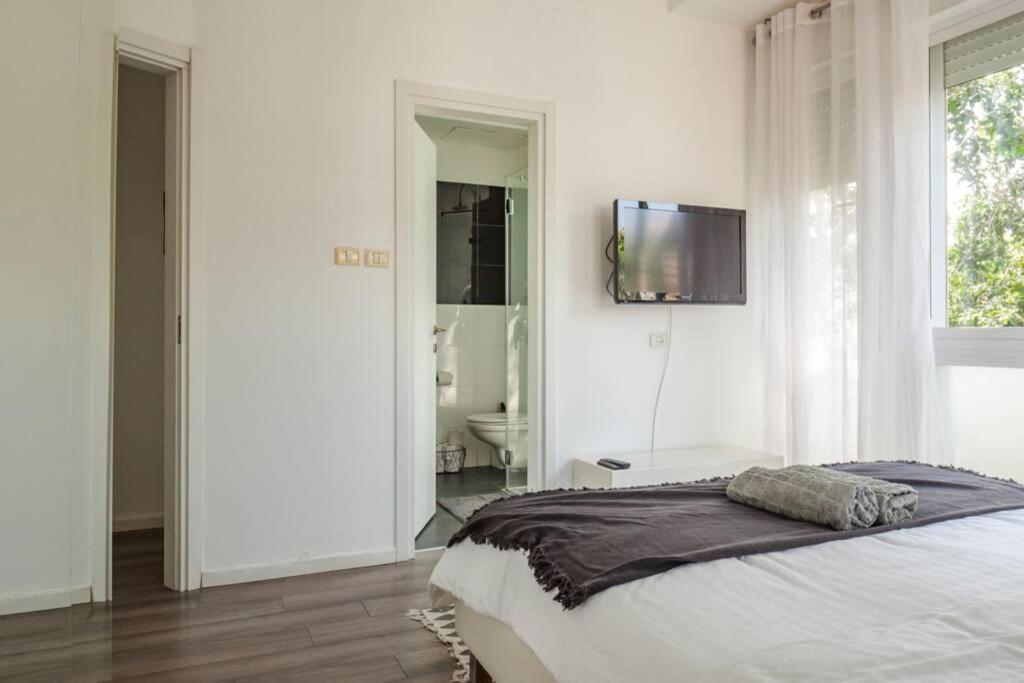 Big Apartment Next To Gordon Beach Plus Free Parking 特拉维夫 外观 照片