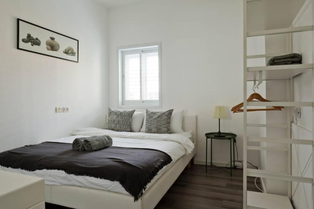 Big Apartment Next To Gordon Beach Plus Free Parking 特拉维夫 外观 照片