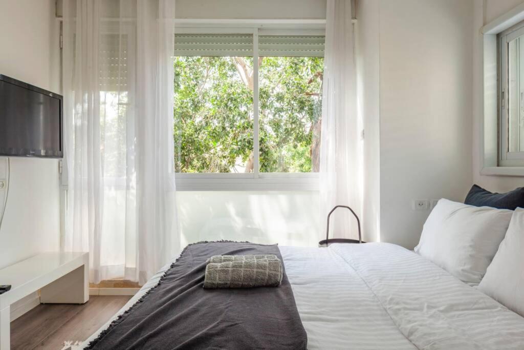 Big Apartment Next To Gordon Beach Plus Free Parking 特拉维夫 外观 照片